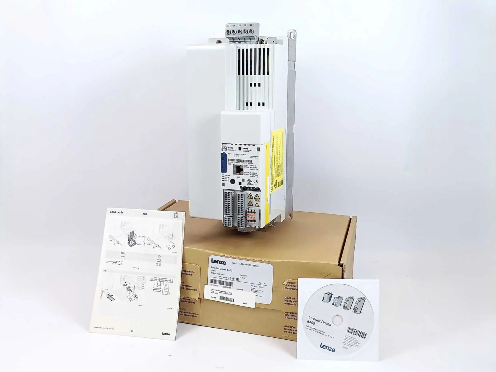 Produktfoto 1 von LENZE E84AVHCE1534SB0