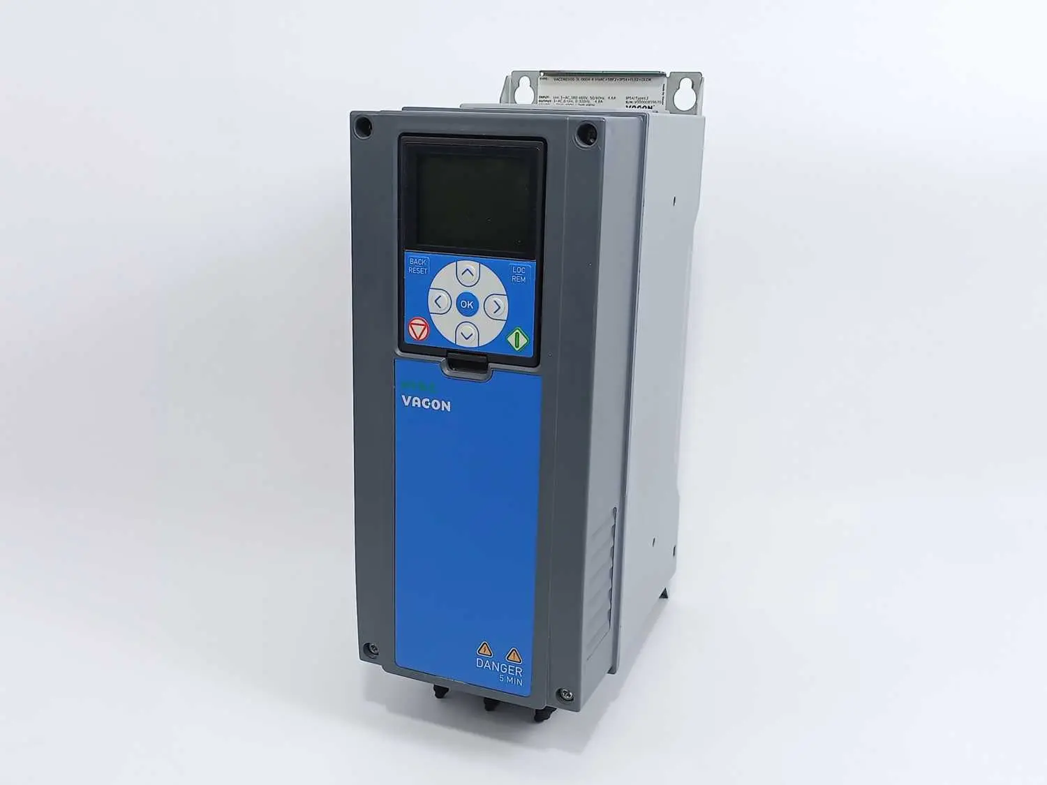 Vacon VACON0100-3L-0004-4-HVAC+SBF2+IP54+FL02+DLDK