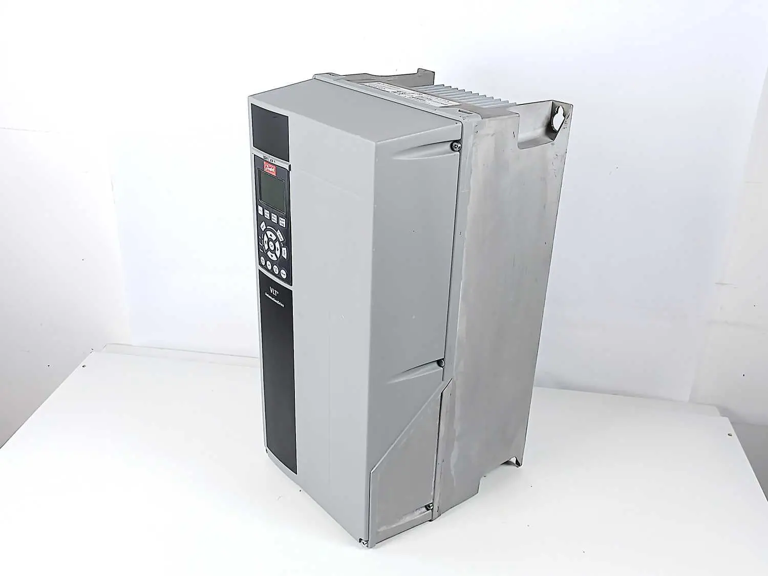 Produktfoto 1 von Danfoss FC-302P15KT5P55H1XGCX