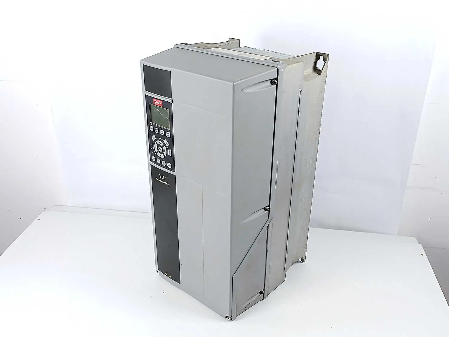 Produktfoto 1 von Danfoss FC-302P11KT5E55H1XGC