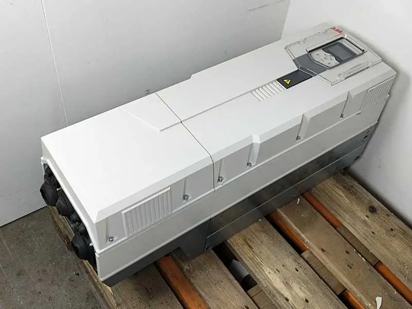 Produktfoto 1 von ABB ACS580-01-206A-4+B056+J425+N2901