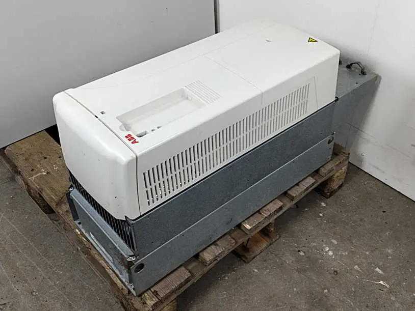 Produktfoto 1 von ABB ACS800-01-0070-3+E202+L503+P901