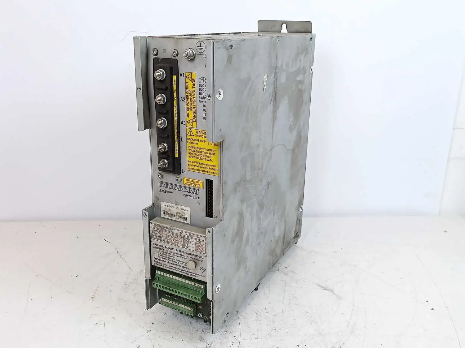Produktfoto 1 von Indramat TDM1.2-100-300-W1-220