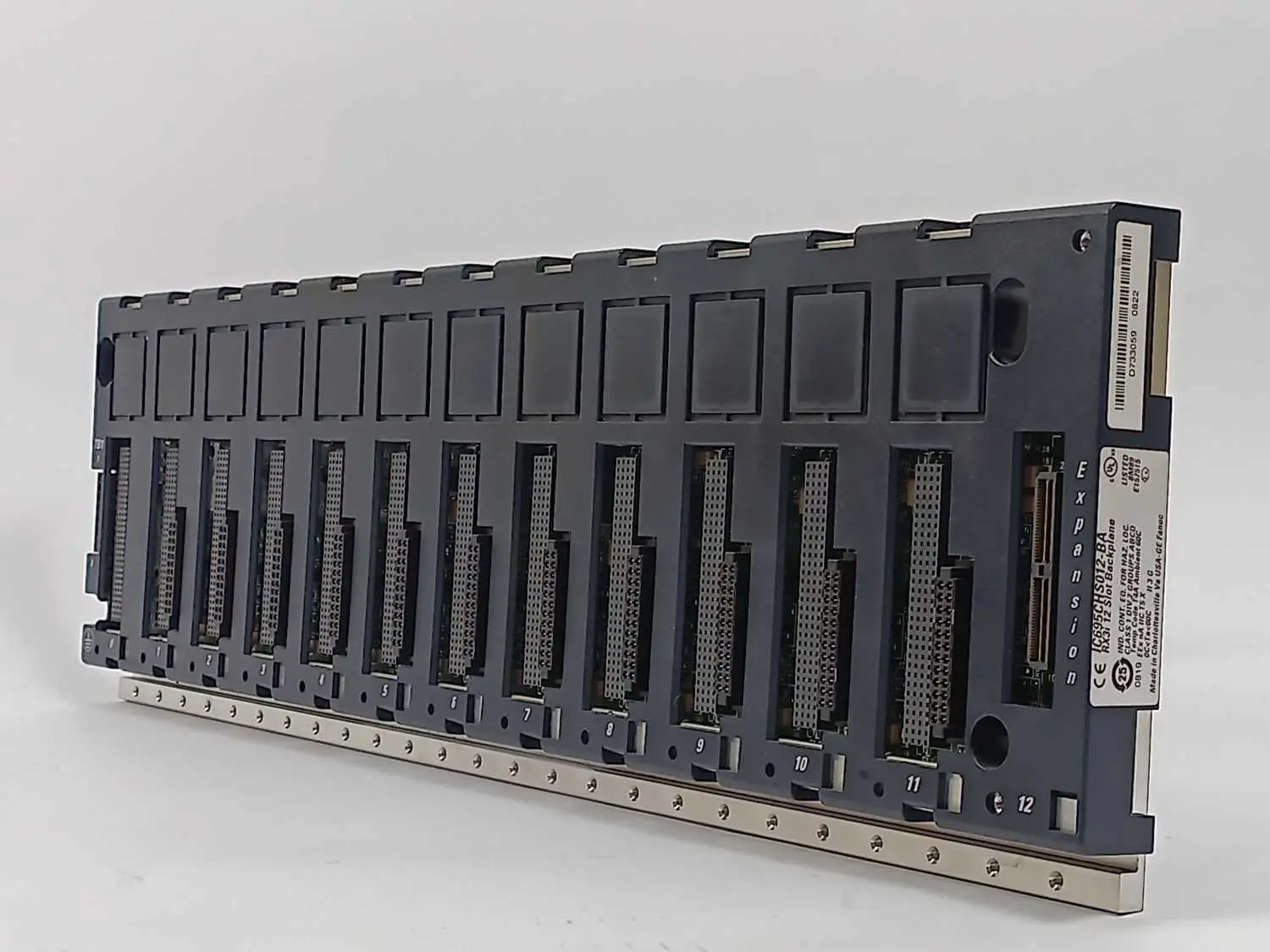 Produktfoto 1 von GE Fanuc IC695CHS012-BA