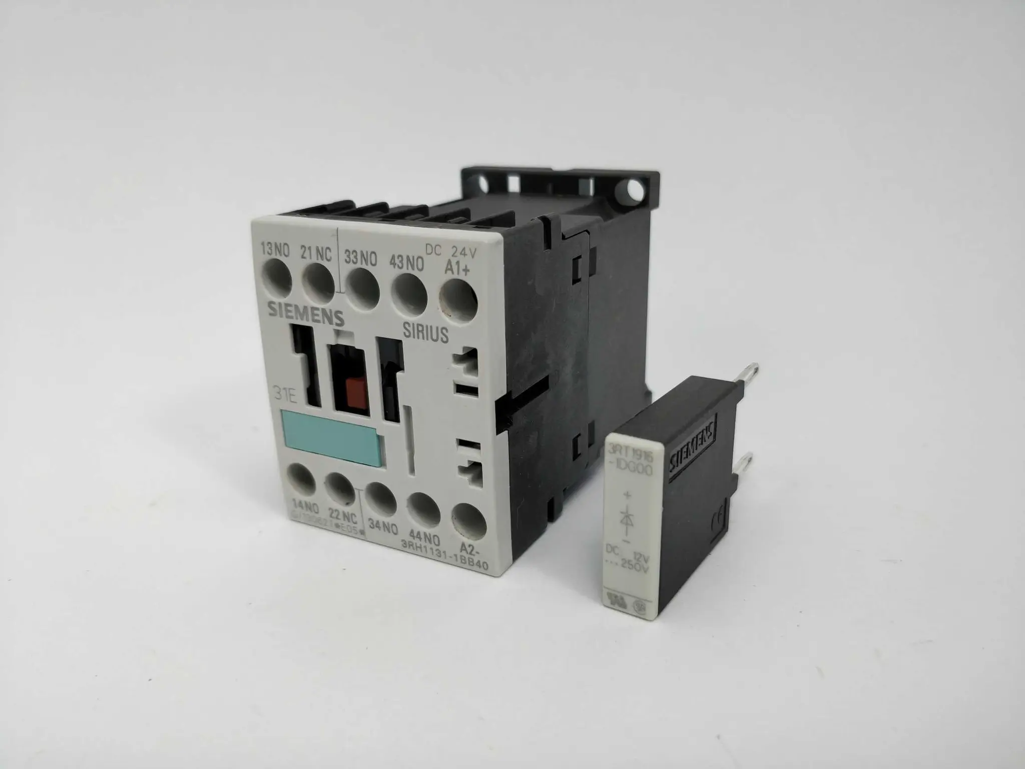 Produktfoto 1 von Siemens 3RH1131-1BB40