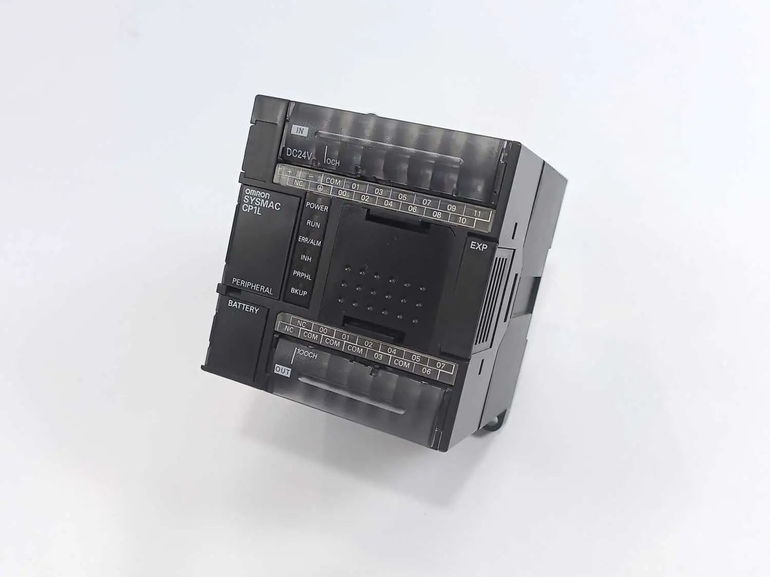 Produktfoto 1 von OMRON CP1L-L20DR-D