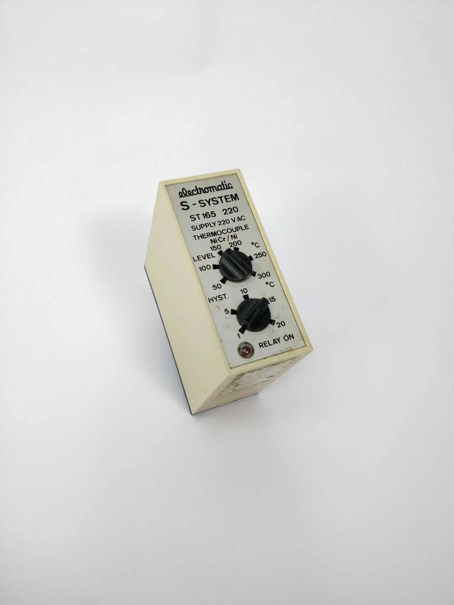 Produktfoto 1 von Carlo Gavazzi ST165 220