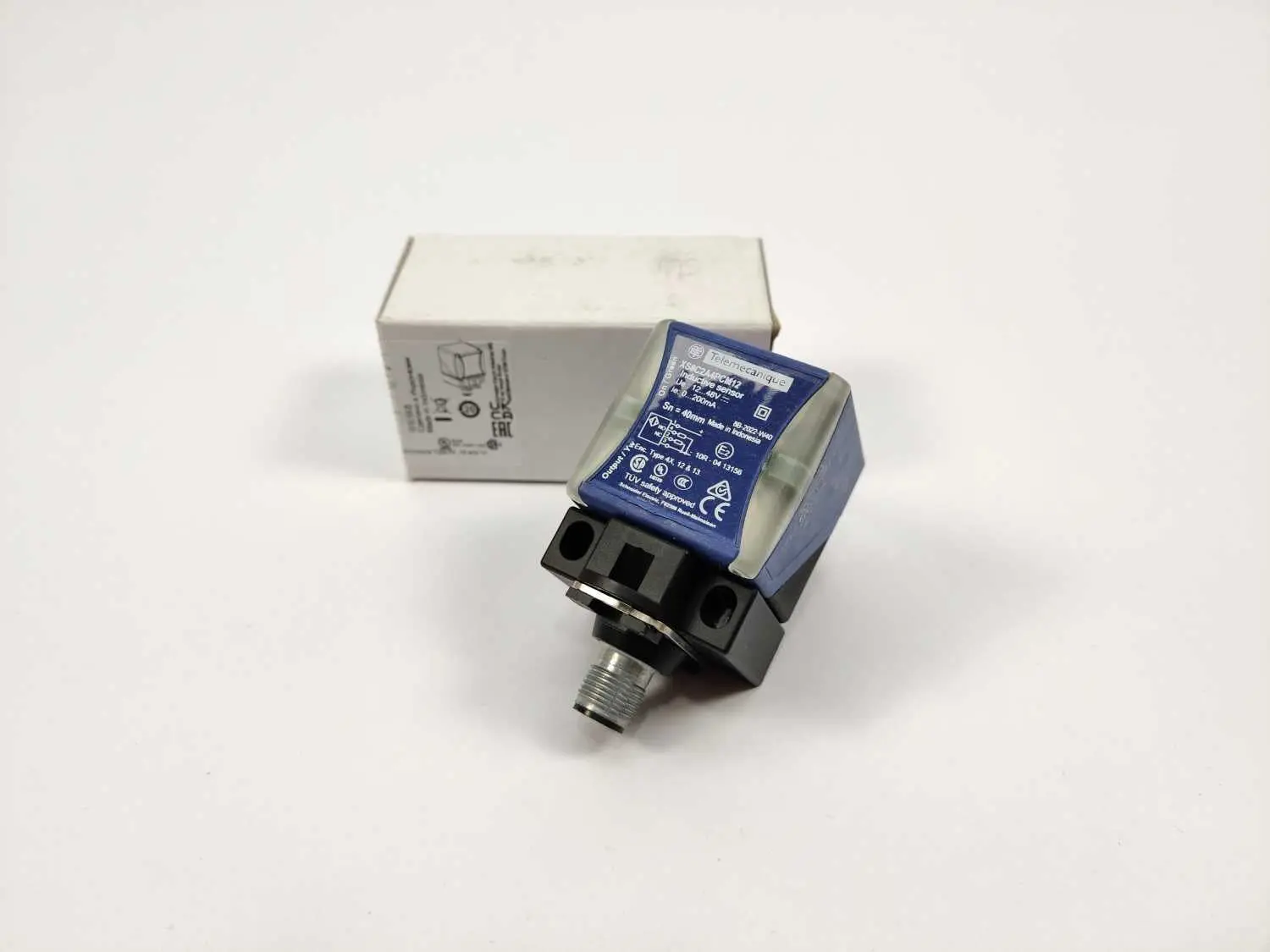 Produktfoto 1 von TELEMECANIQUE XS8C2A4PCM12