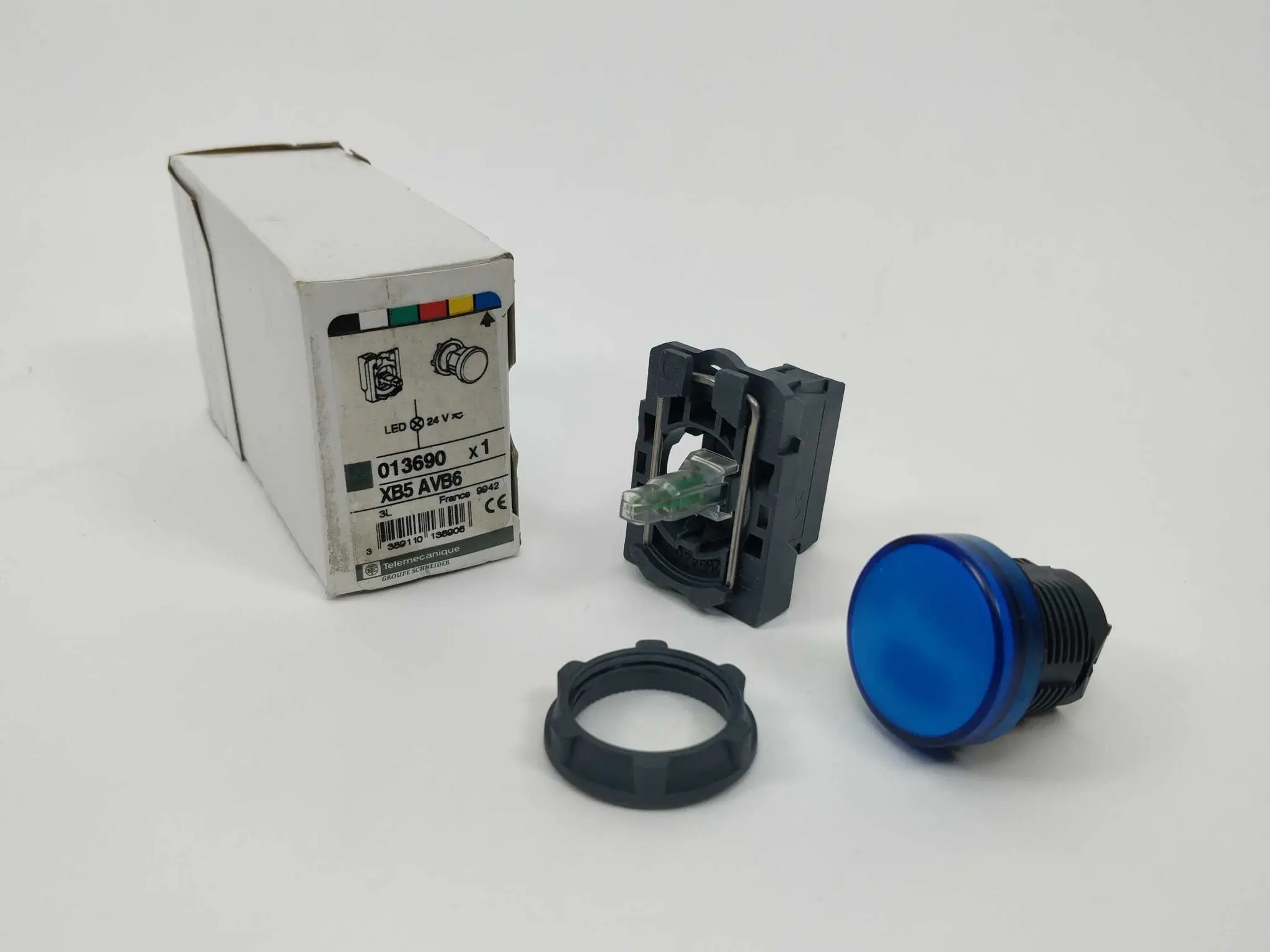 Produktfoto 1 von TELEMECANIQUE XB5 AVB6