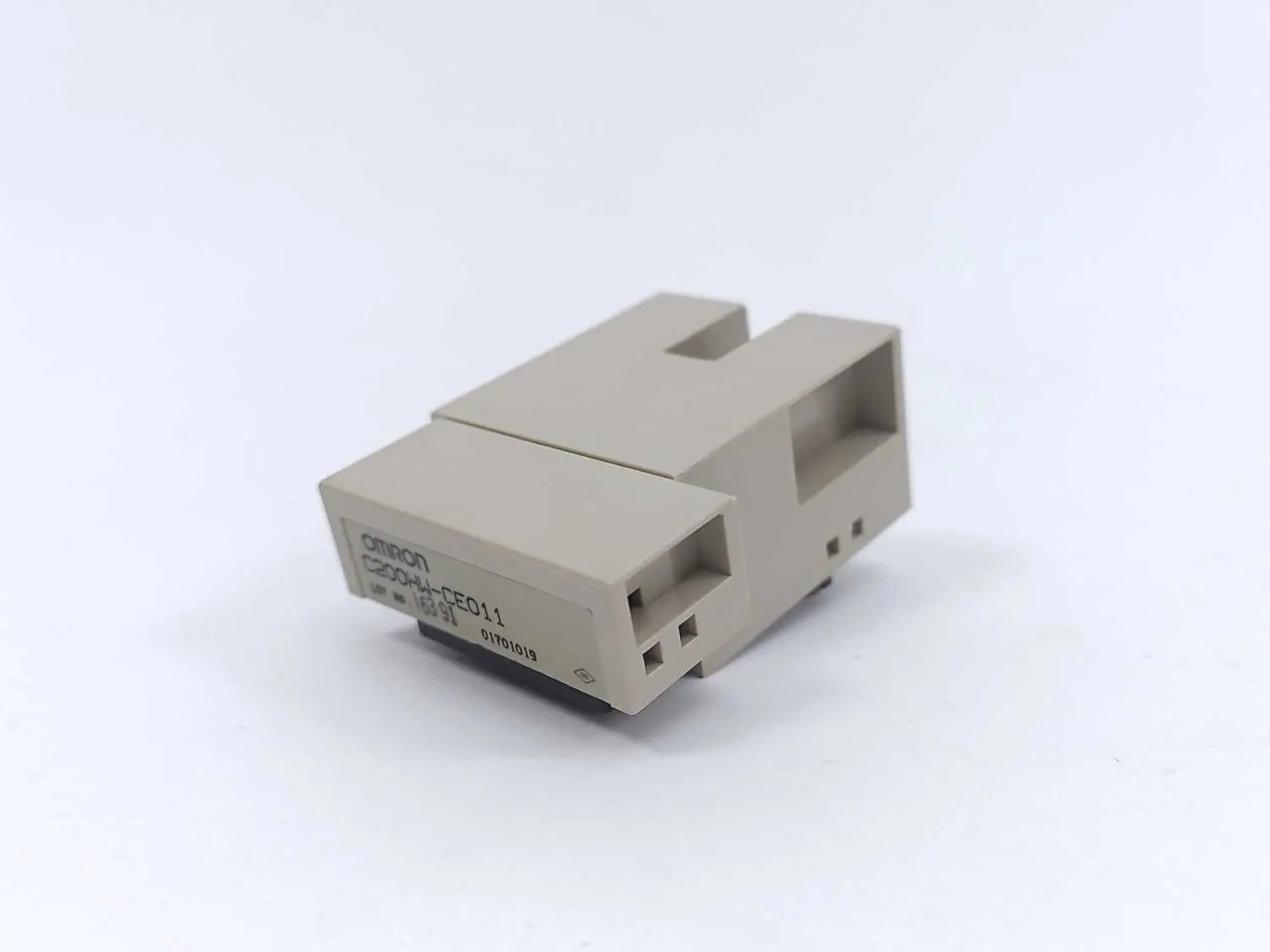 Produktfoto 1 von OMRON C200HW-CE011