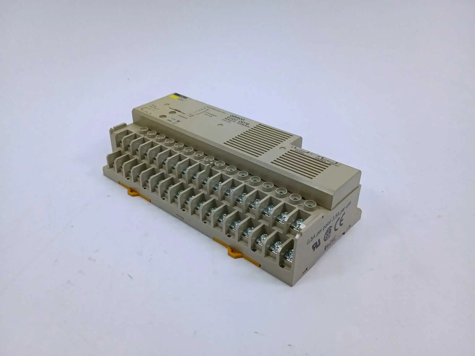 Produktfoto 1 von OMRON G72C-OD16