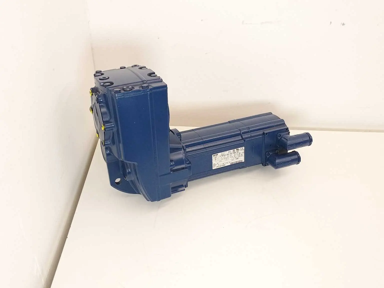 Produktfoto 1 von LENZE MCS09H41-RS0P2-Z0D0-ST5S00N-P0SU