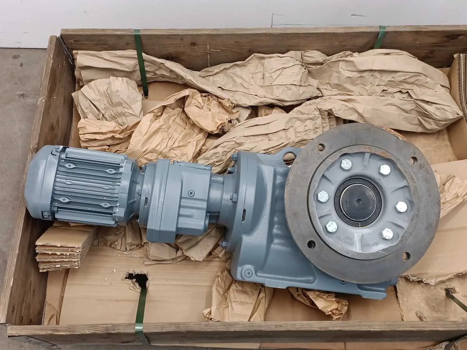 Produktfoto 1 von SEW-EURODRIVE KAF87R57DRE90M4