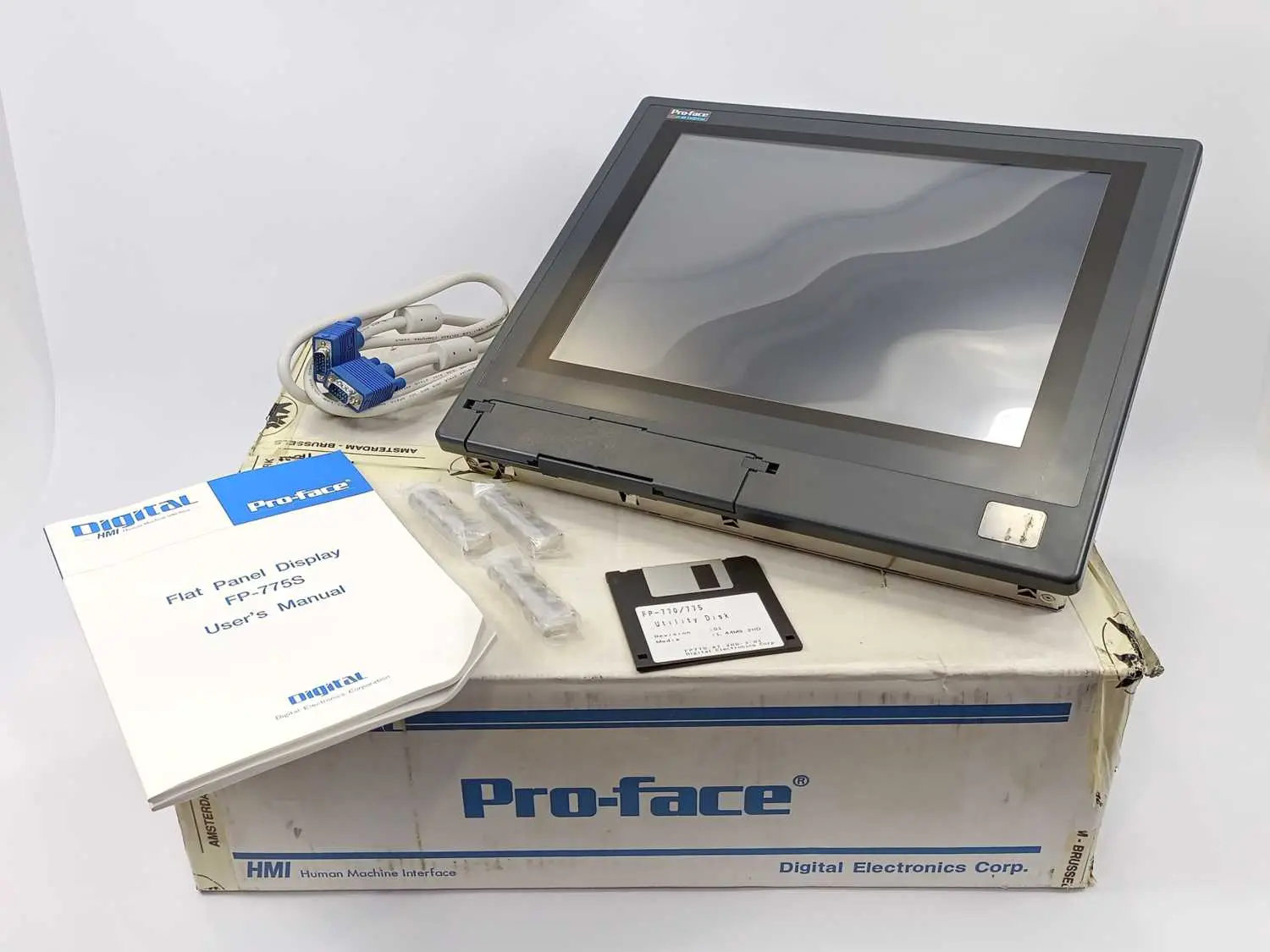 Produktfoto 1 von Pro-Face FP775-S42