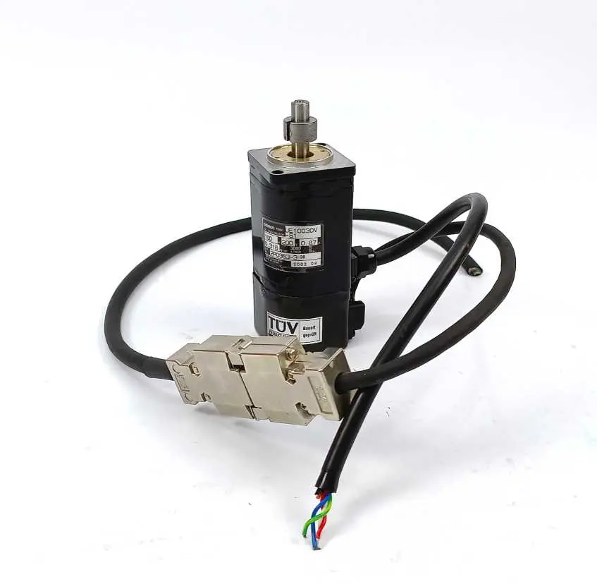 Produktfoto 1 von OMRON R88M-UE10030V-S1