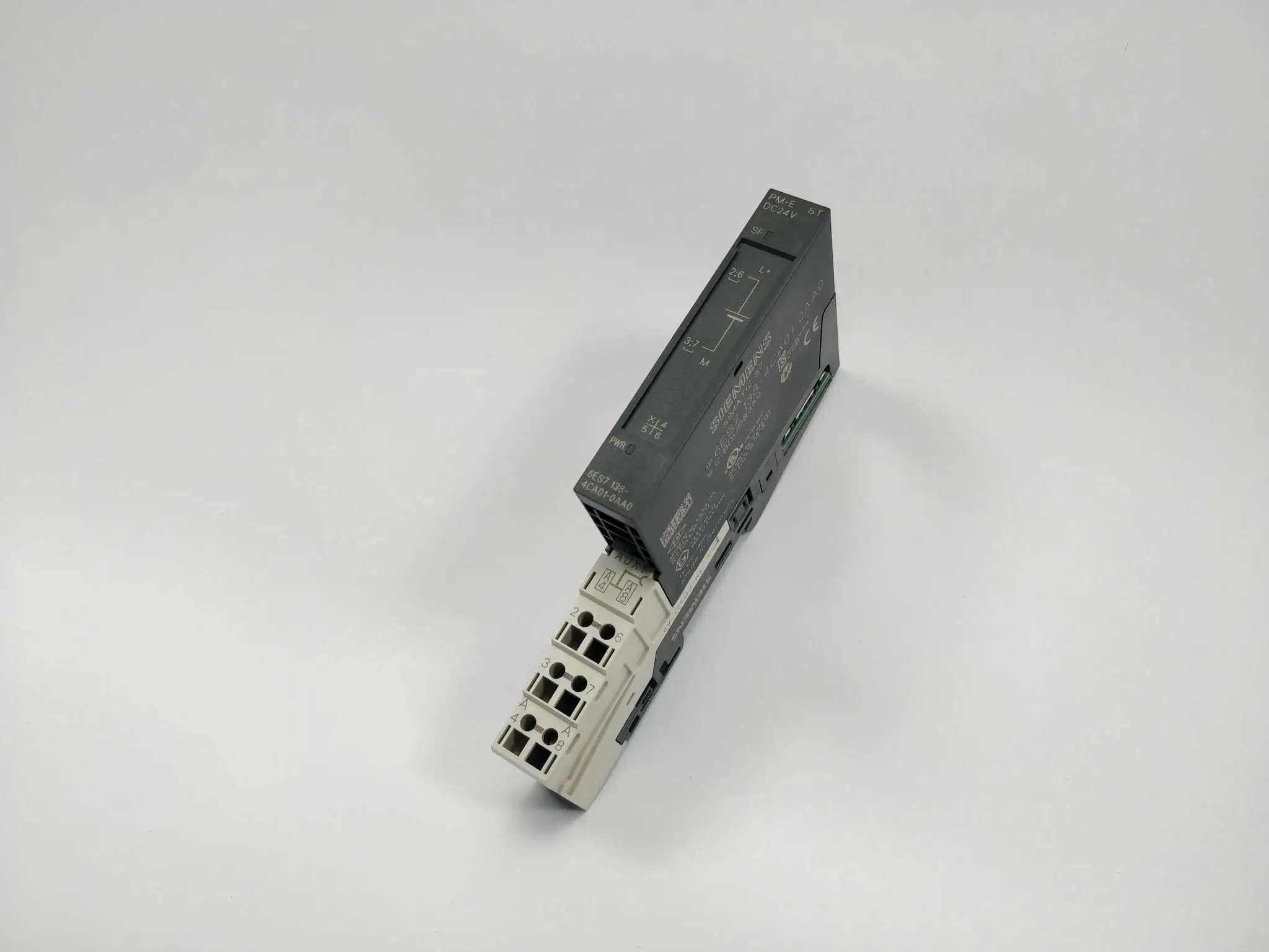 Produktfoto 1 von Siemens 6ES7138-4CA01-0AA0