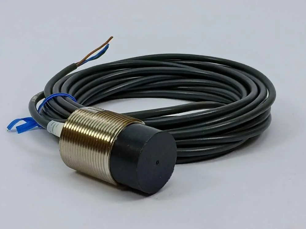 Produktfoto 1 von OMRON E2A-M30KN20-WP-B1