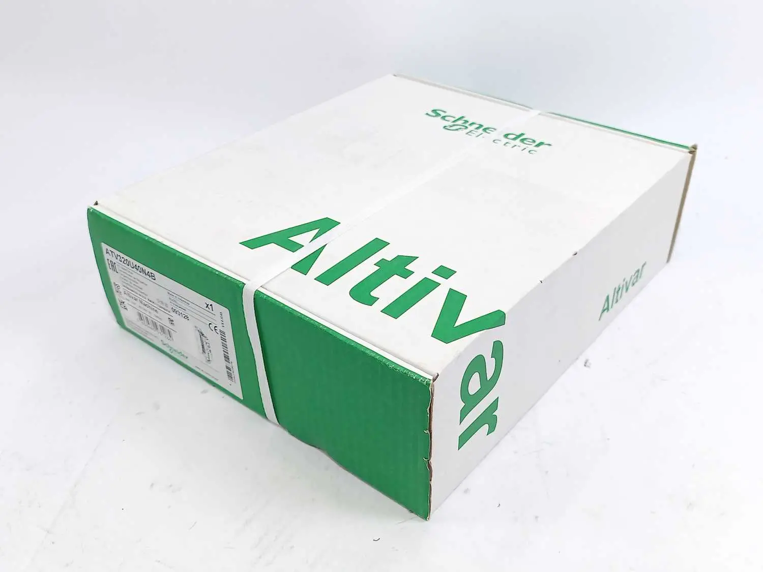 Produktfoto 1 von Schneider Electric ATV320U40N4B
