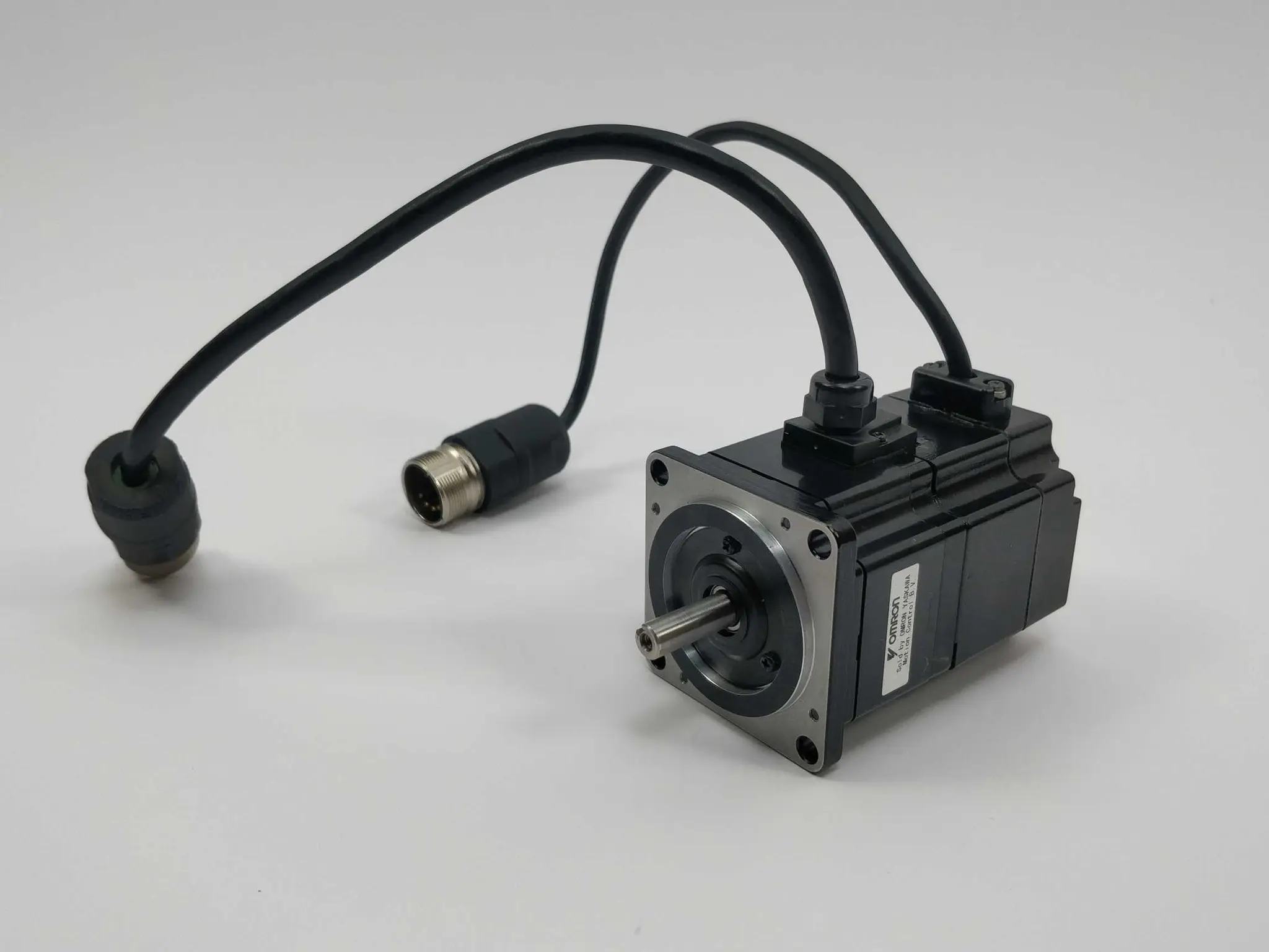 YASKAWA SGMPH-01A1A6CD-0Y