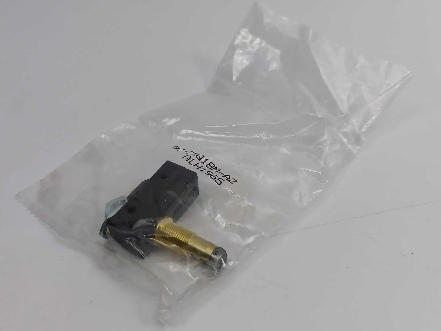 Produktfoto 1 von Honeywell BZ-2RQ18M-A2