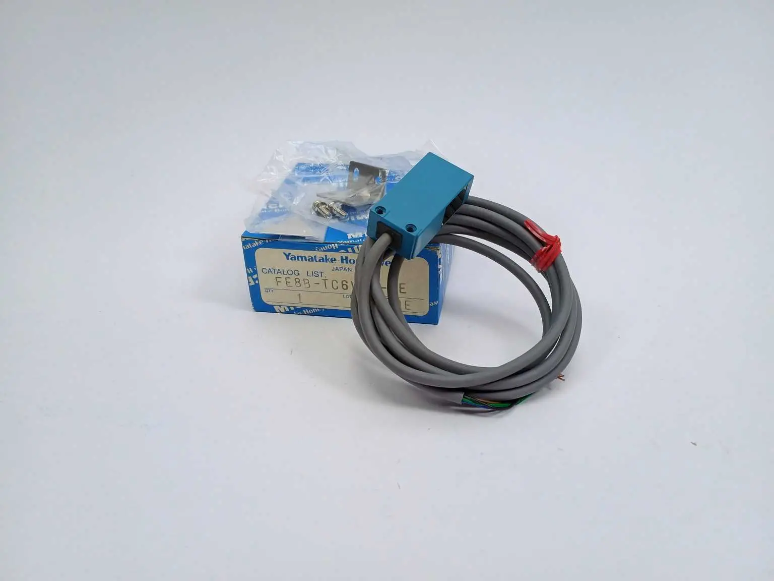 Produktfoto 1 von Yamatake FE8B-TC6VGR-HE