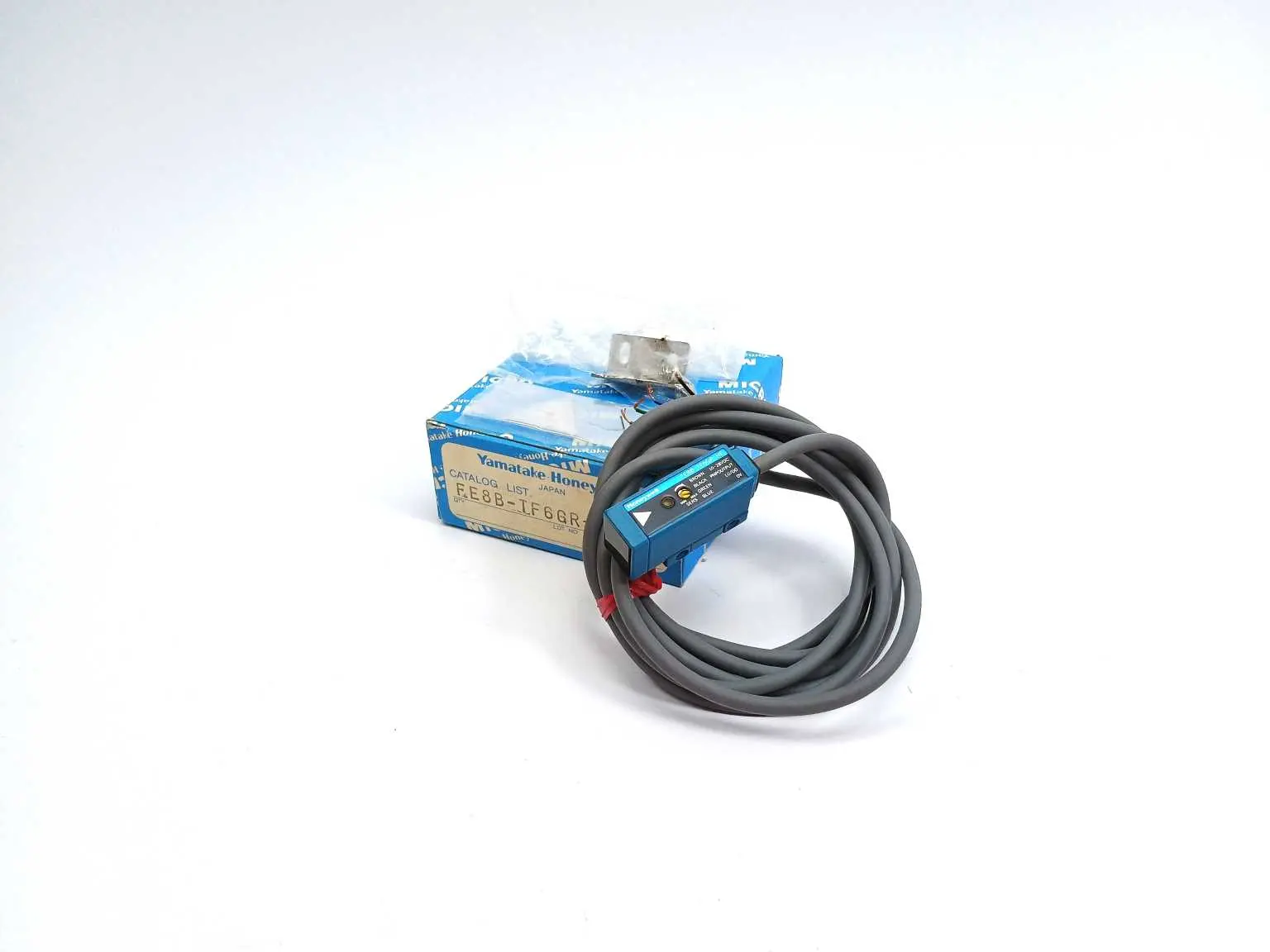 Produktfoto 1 von Yamatake / Honeywell FE8B-TF6GR-HE