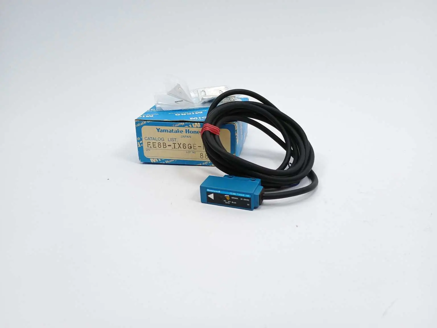 Produktfoto 1 von Yamatake / Honeywell FE8B-TX6GE-HE