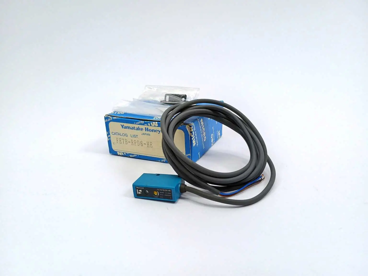 Produktfoto 1 von Yamatake / Honeywell FE7B-RPD6-HE