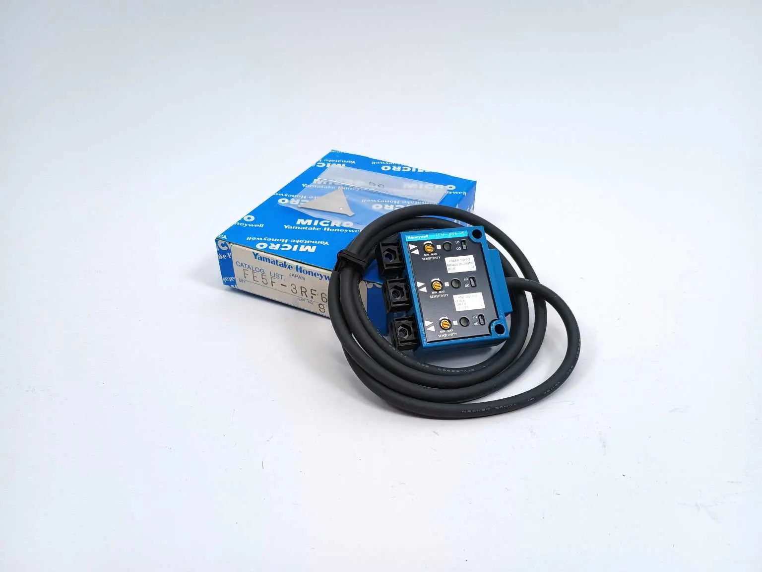 Produktfoto 1 von Yamatake / Honeywell FE5F-3RF6-HE
