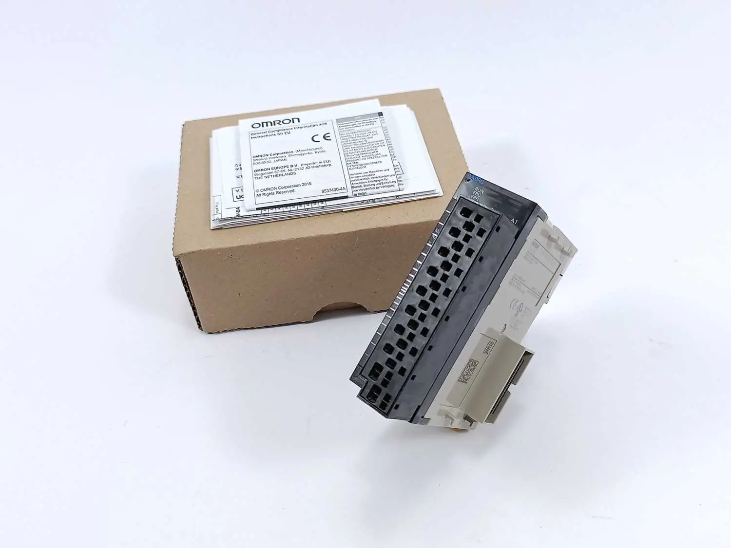 Produktfoto 1 von OMRON CJ1W-DA08C(SL)