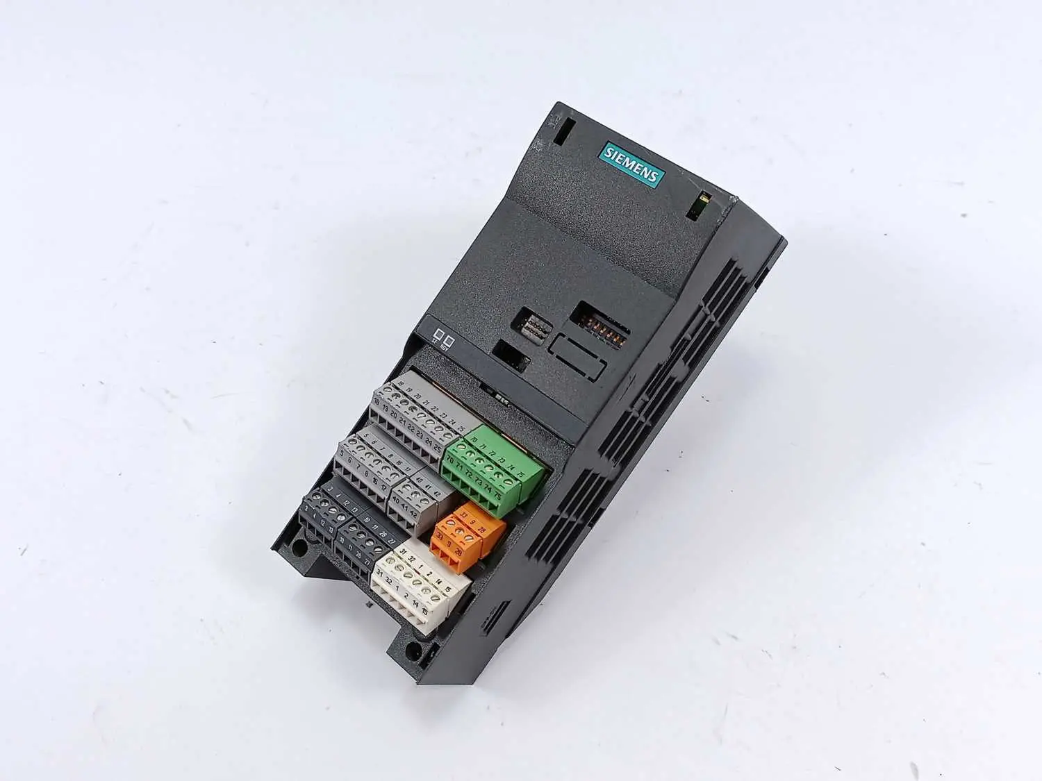 Produktfoto 1 von Siemens 6SL3244-0BA20-1BA0