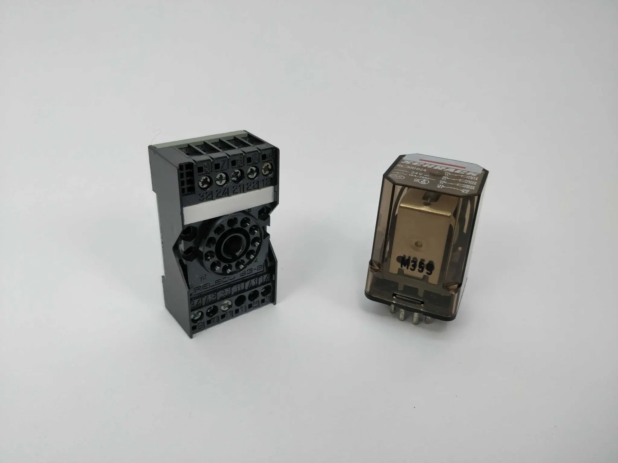 Produktfoto 1 von Schrack RL300 024