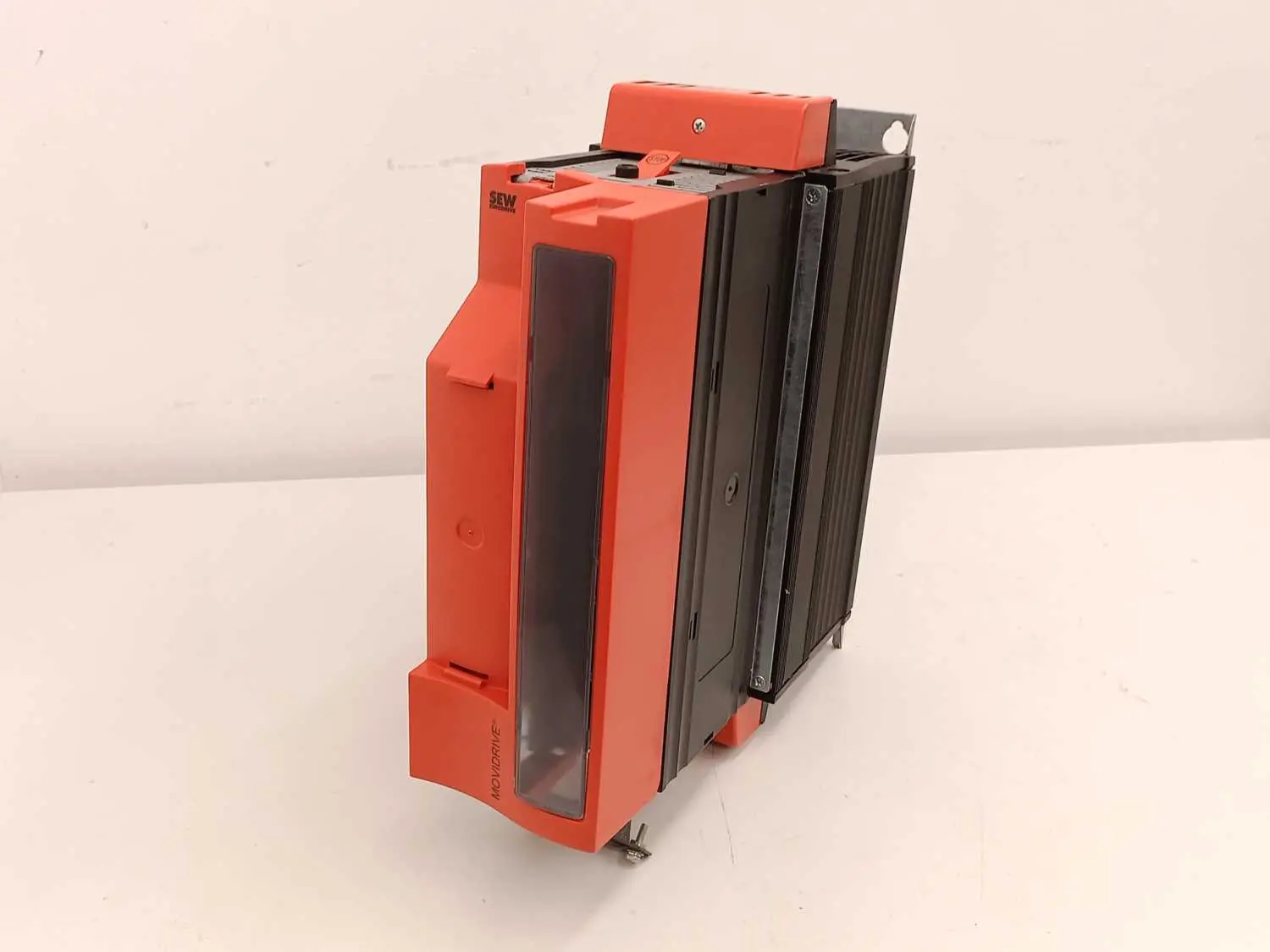 Produktfoto 1 von SEW-EURODRIVE MDX61B0110-5A3-4-00