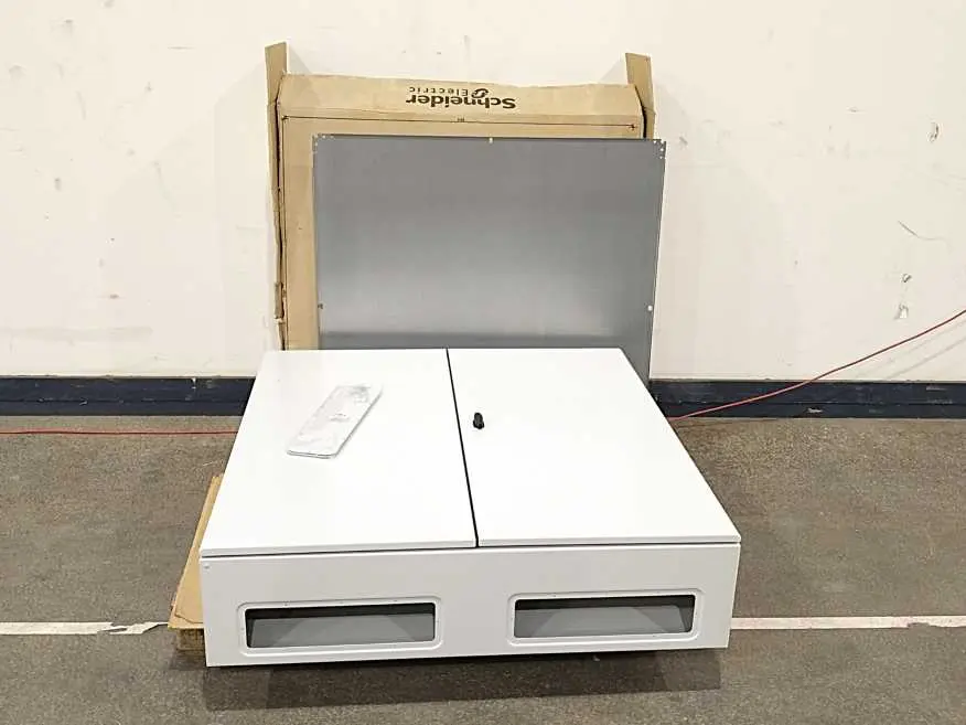 Produktfoto 1 von Schneider Electric NSYS3D121230DP