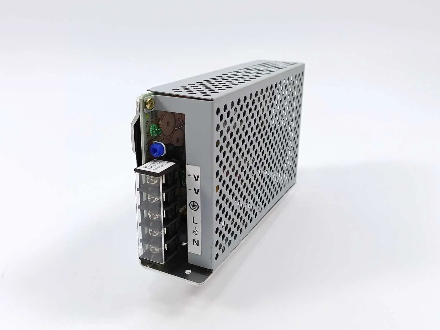 Produktfoto 1 von OMRON S82J-05024D