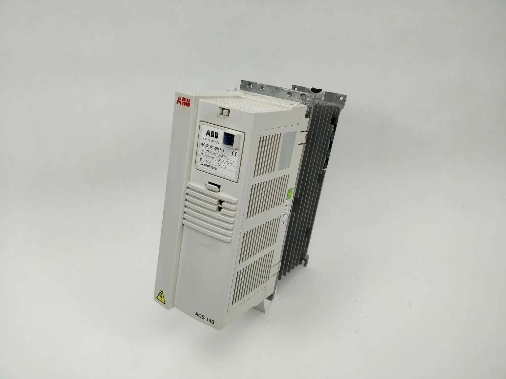 Produktfoto 1 von ABB ACS141-2K7-1