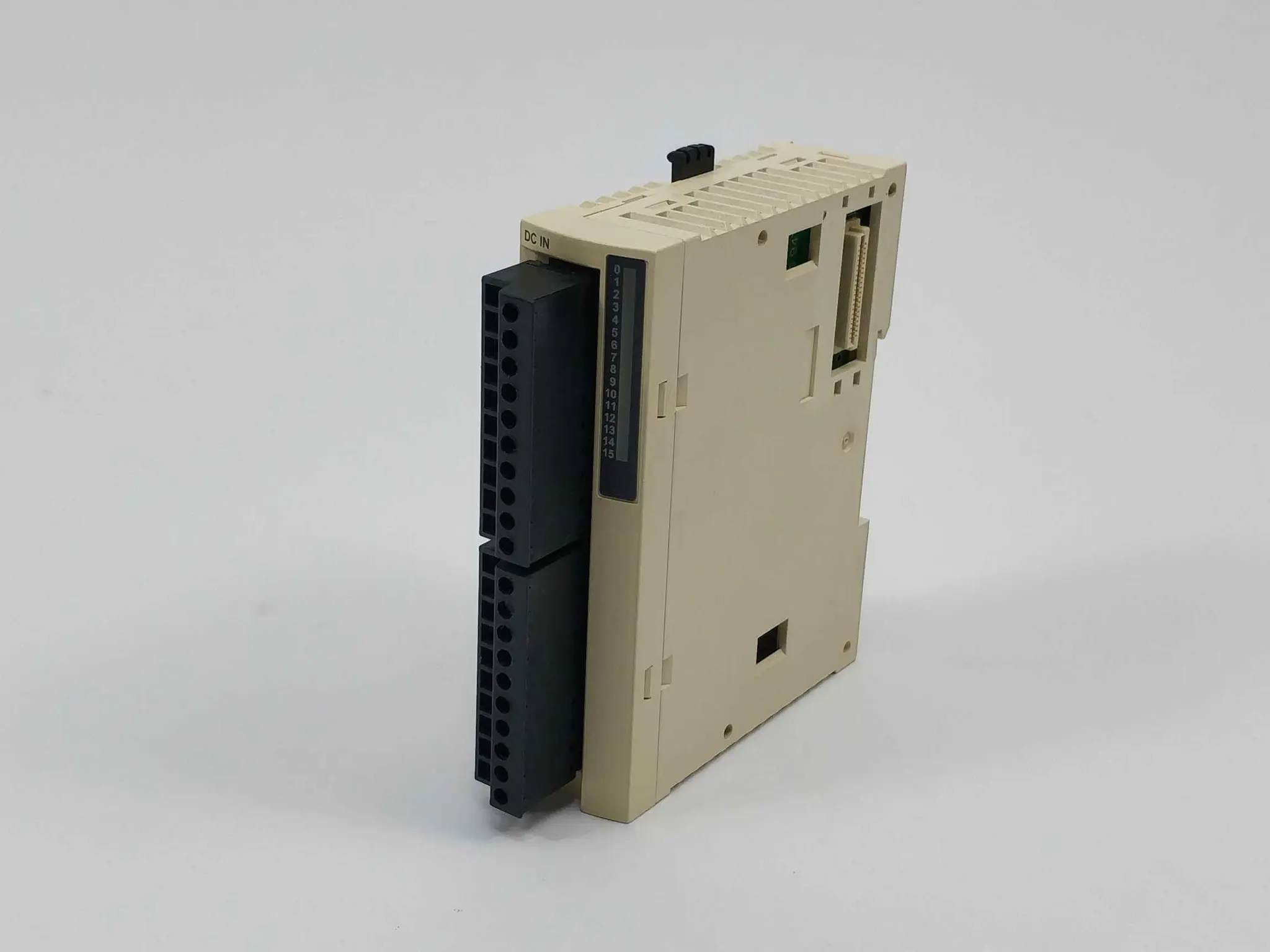 Produktfoto 1 von Schneider TWDDDI16DT