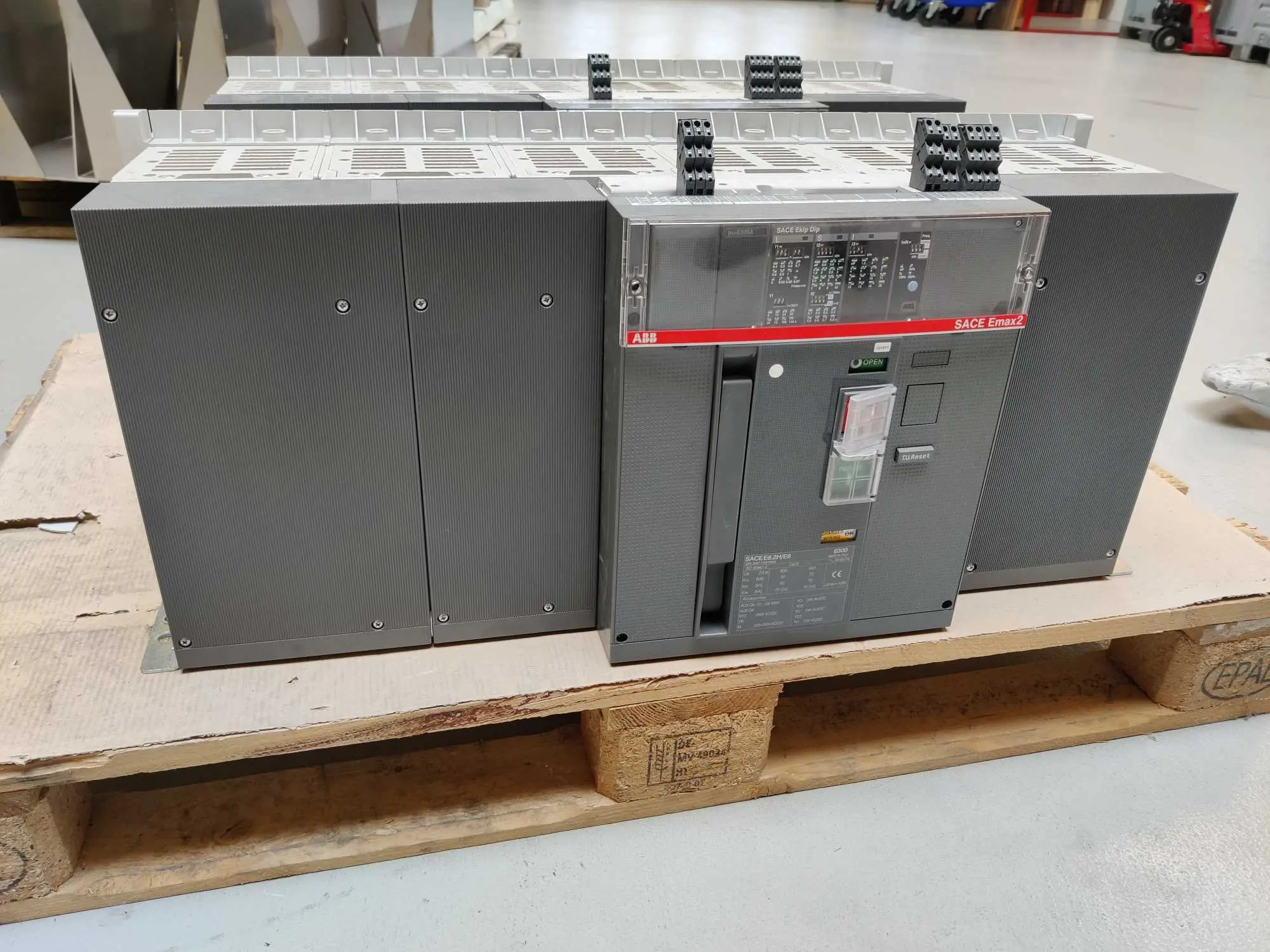 Produktfoto 1 von ABB E6.2H/E9 lu6300