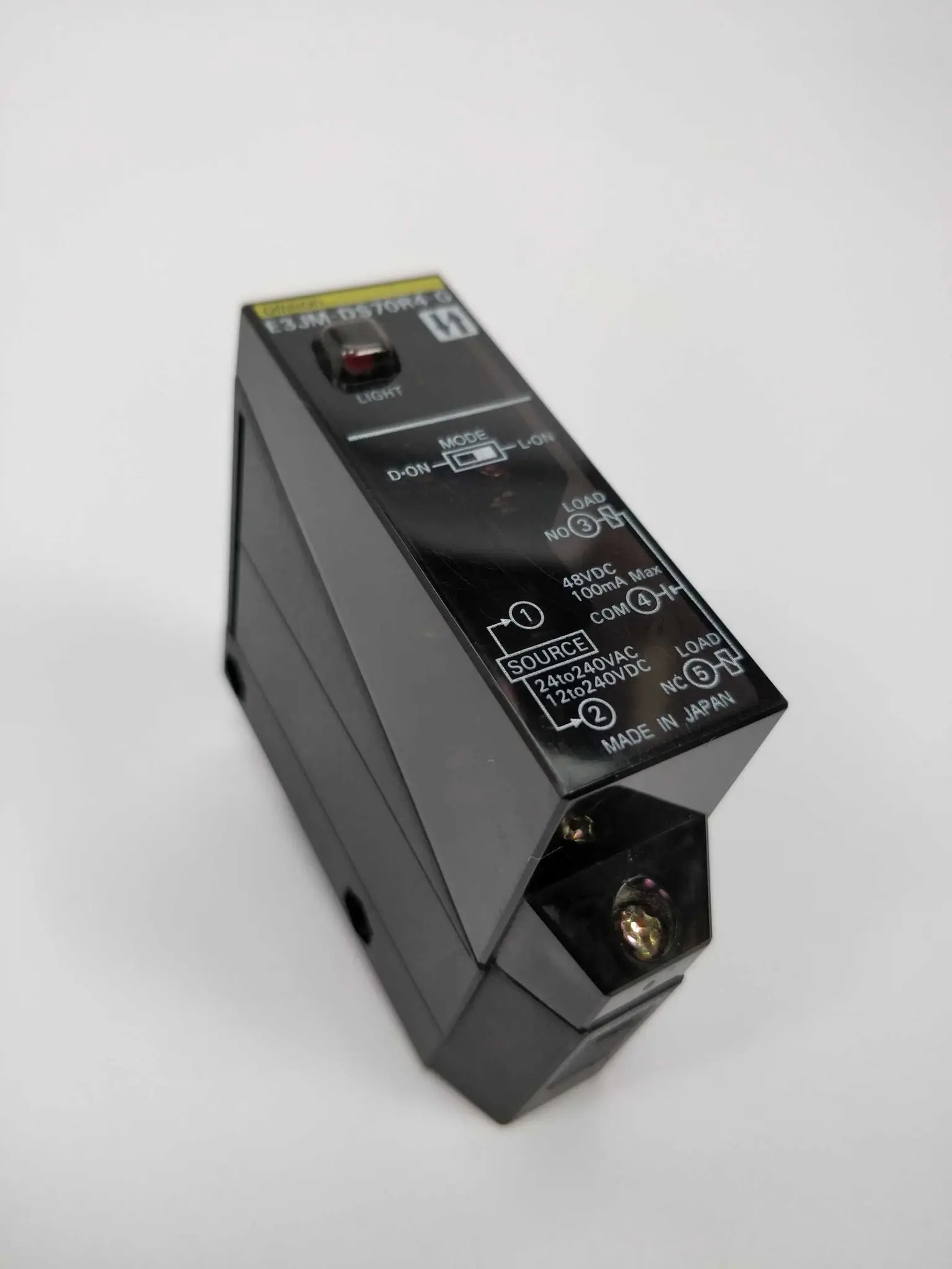 Produktfoto 1 von OMRON E3JM-DS70R4-G