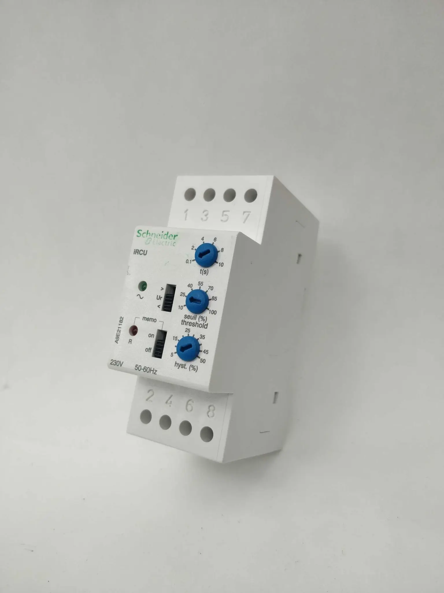 Produktfoto 1 von Schneider Electric A9E21182