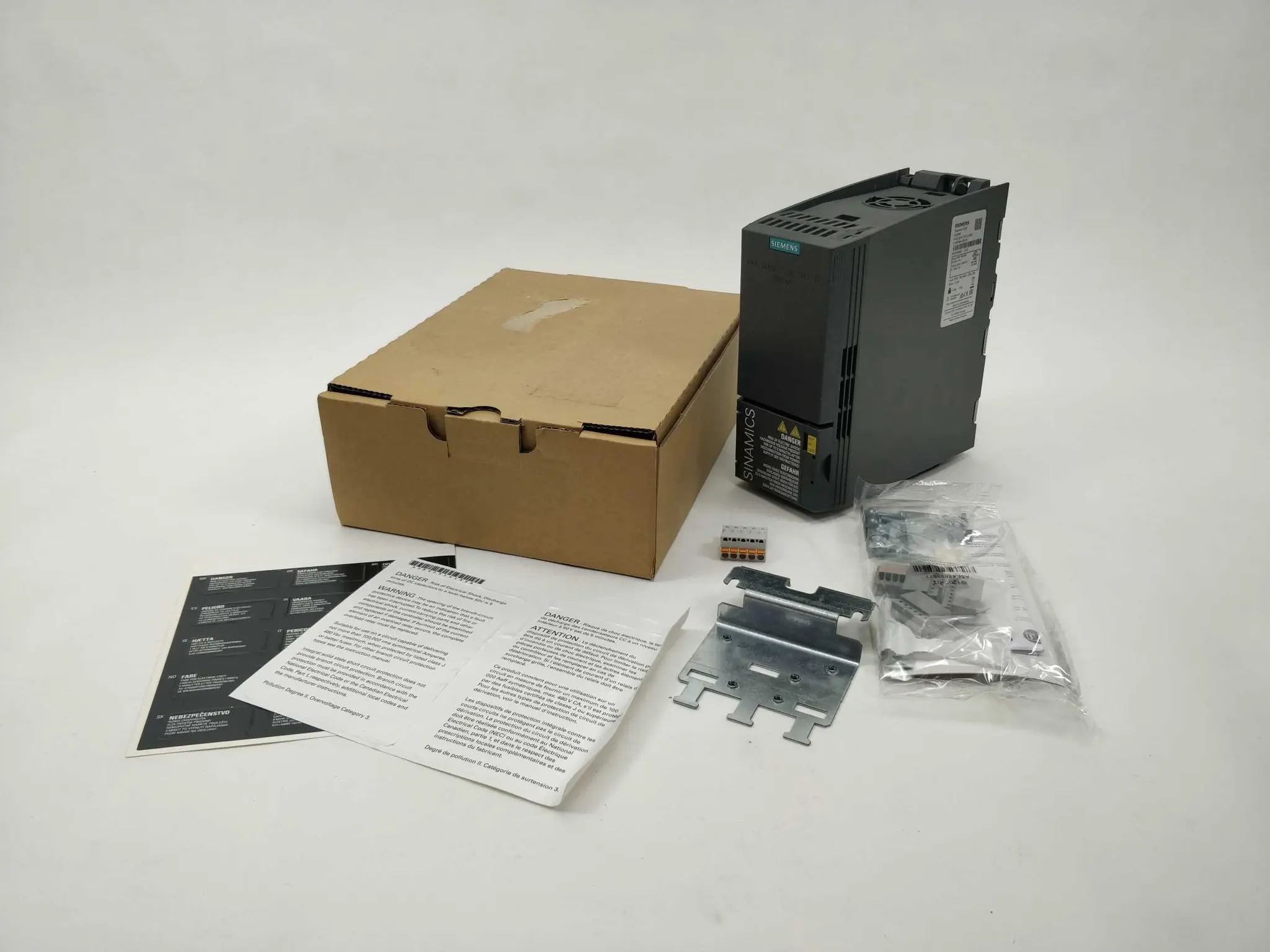 Produktfoto 1 von Siemens 6SL3210-1KE13-2AB2