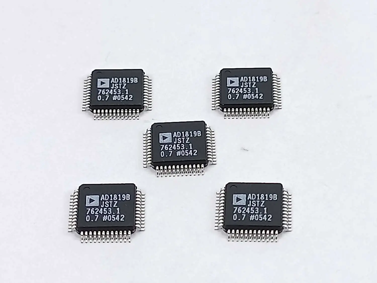 Produktfoto 1 von Analog Devices AD1819B JSTZ