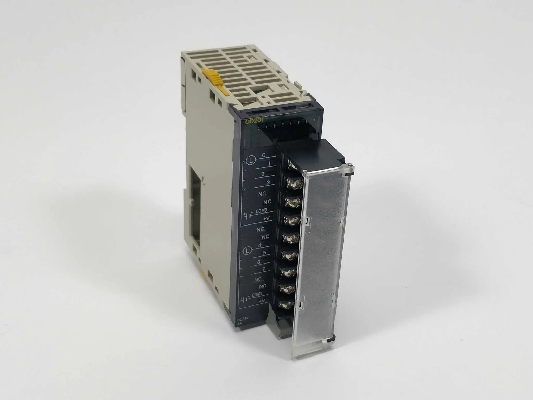 Produktfoto 1 von OMRON CJ1W-OD201