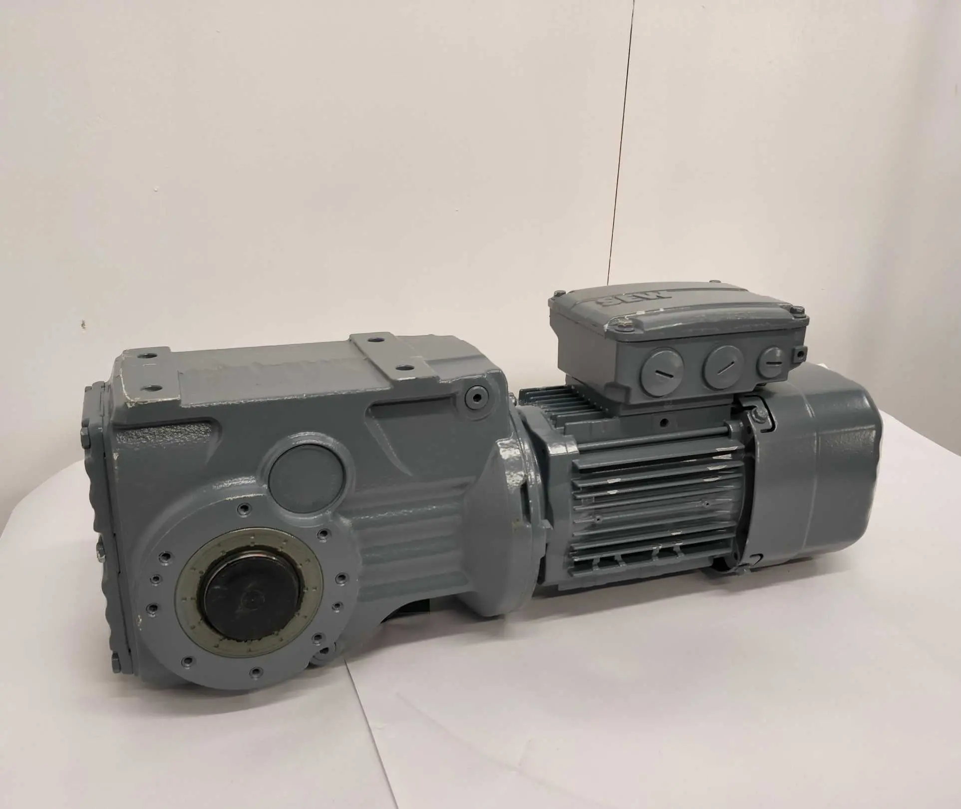 Produktfoto 1 von SEW-EURODRIVE KA47 DRN71M4/BE05