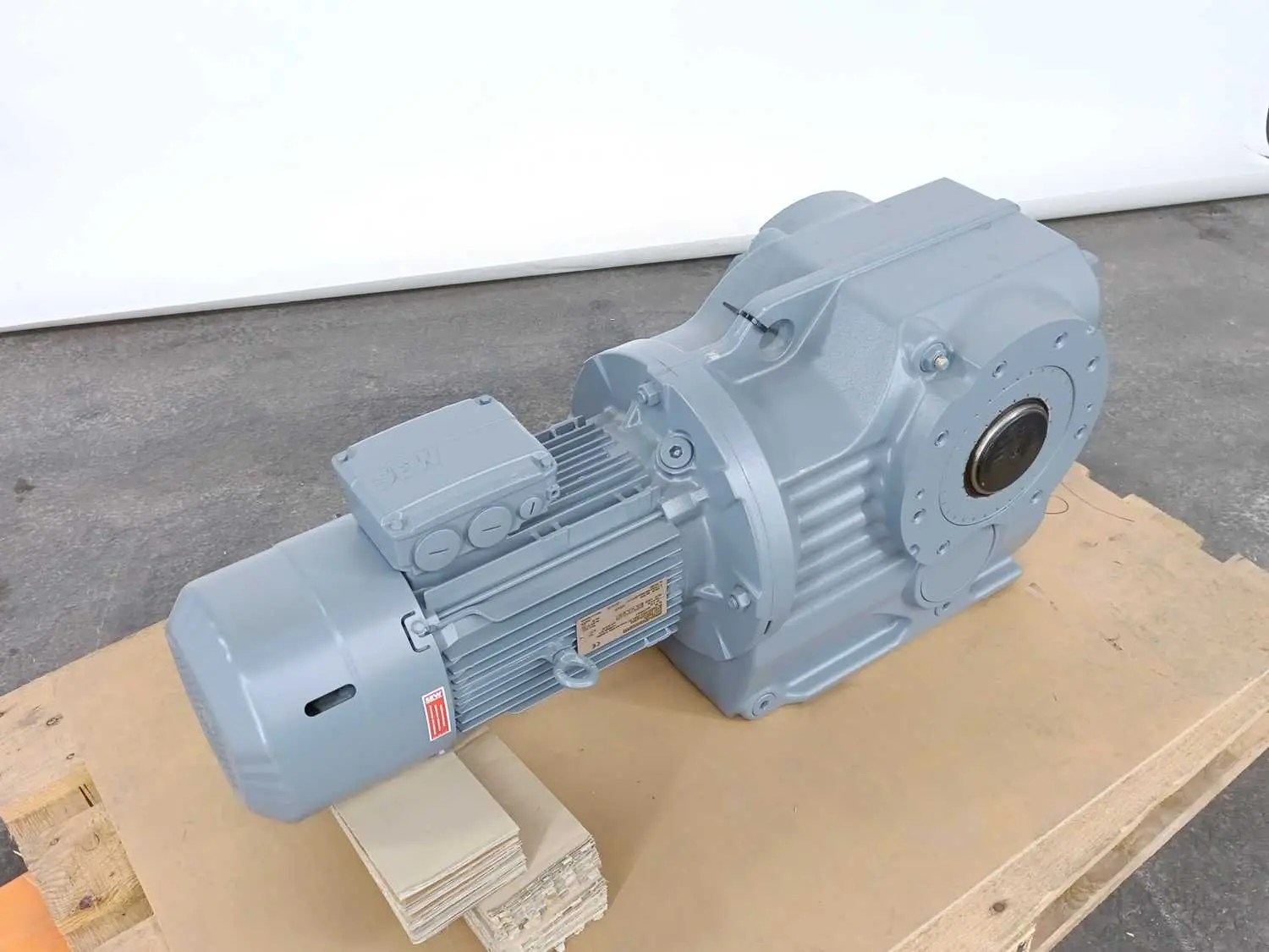 Produktfoto 1 von SEW-EURODRIVE KA97DRN100L4/BE5