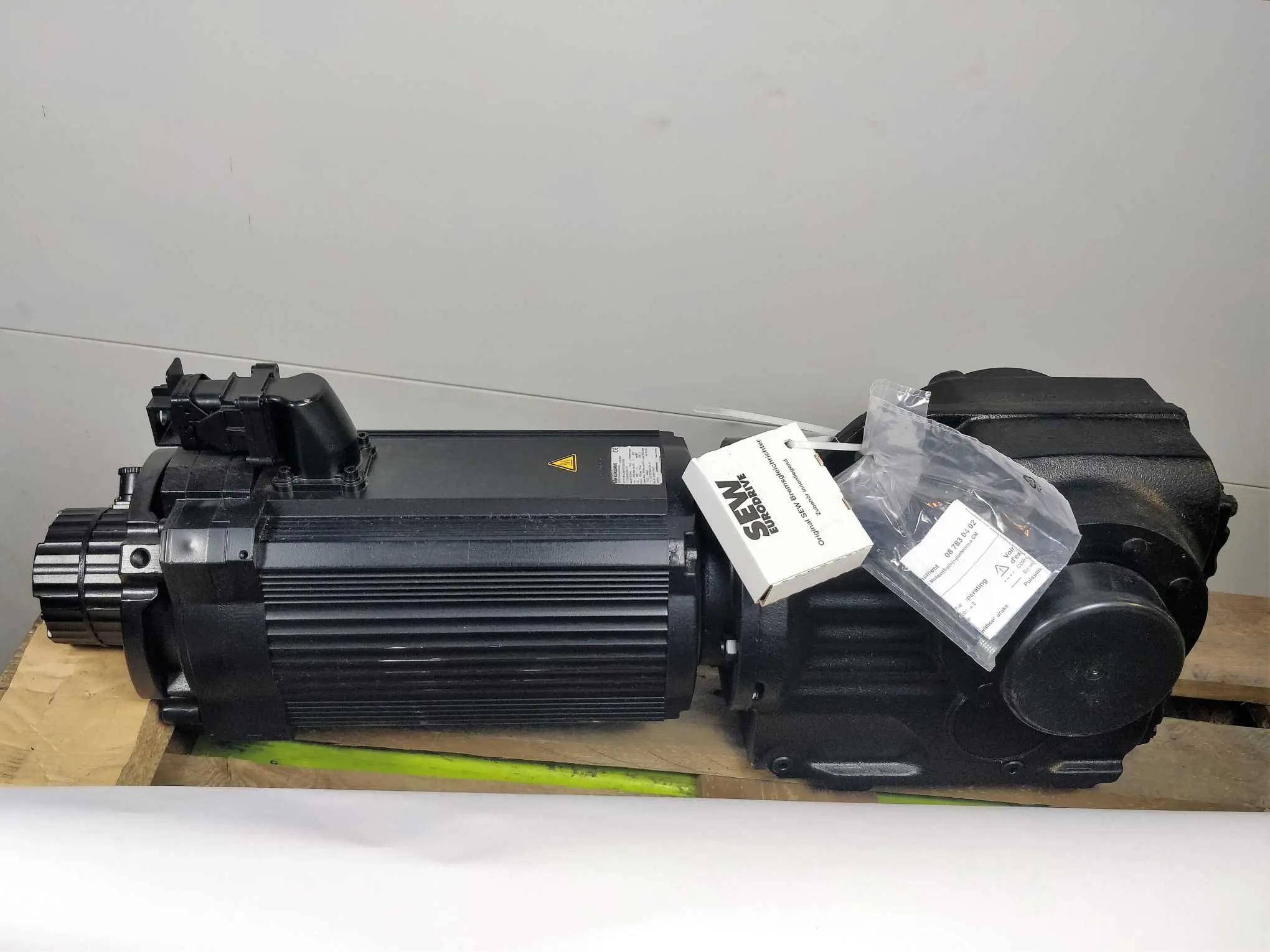 Produktfoto 1 von SEW-EURODRIVE KH77/R CM112L/BR/HR/TF/ES1H/SB50