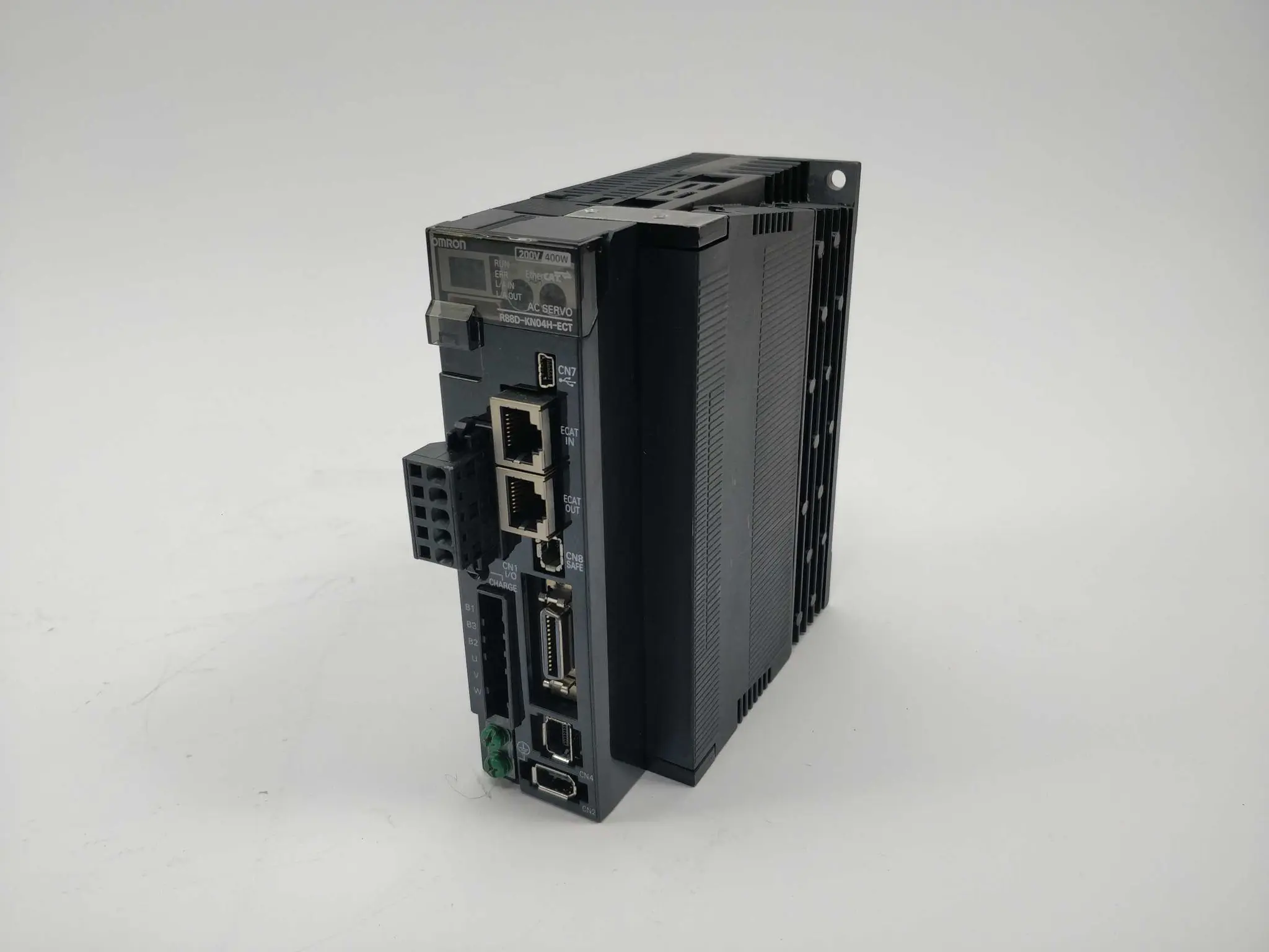 Produktfoto 1 von OMRON R88D-KN04H-ECT-L