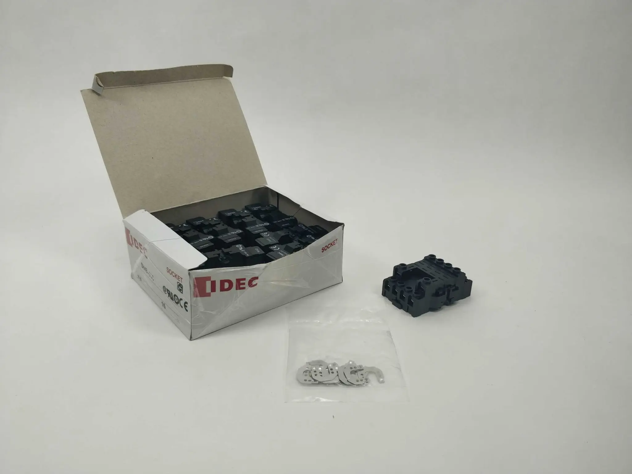 Produktfoto 1 von Idec SH4B-05C