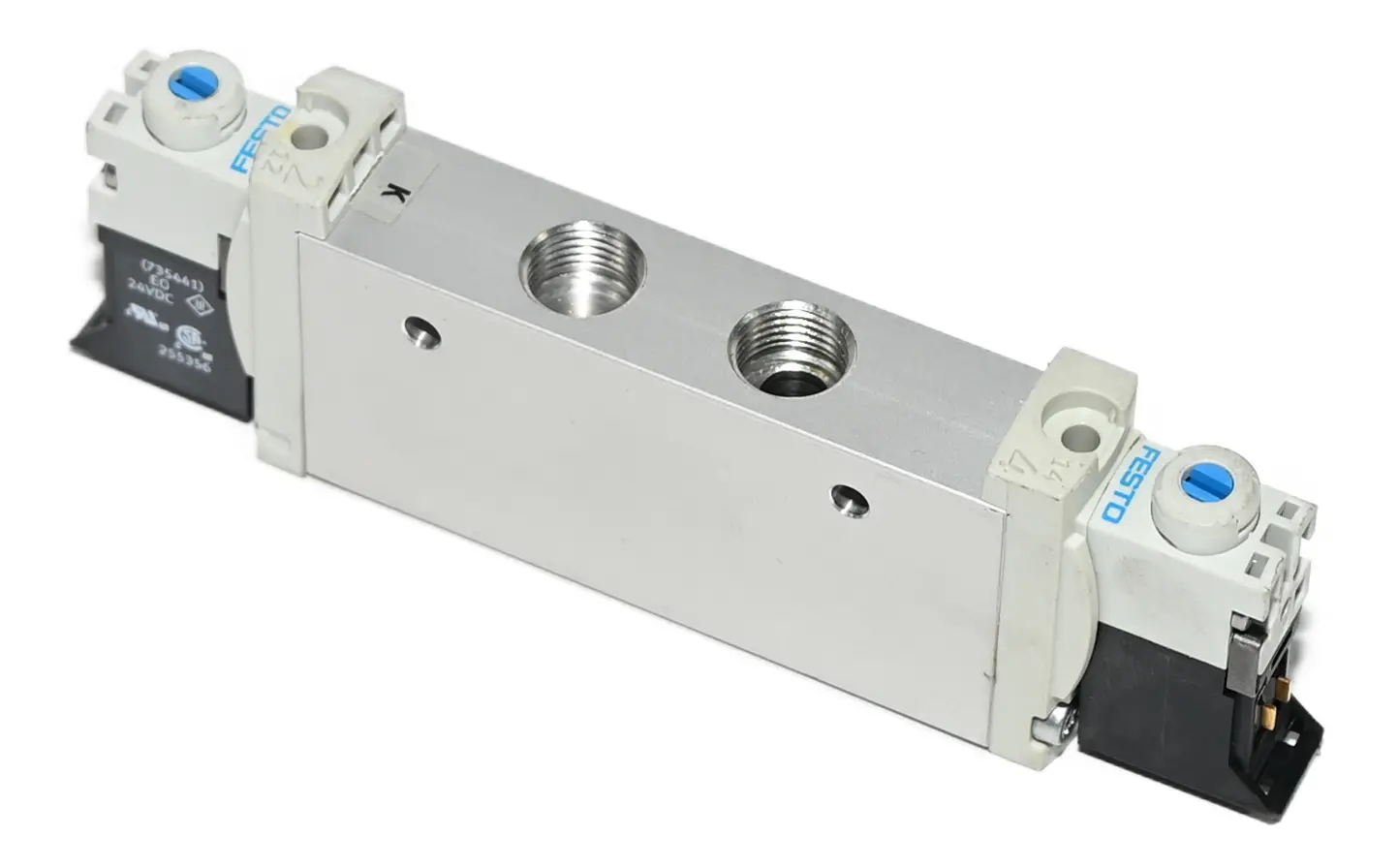 Produktfoto 1 von Festo VUVG-L14-T32C-AT-G18-1P3 New without box