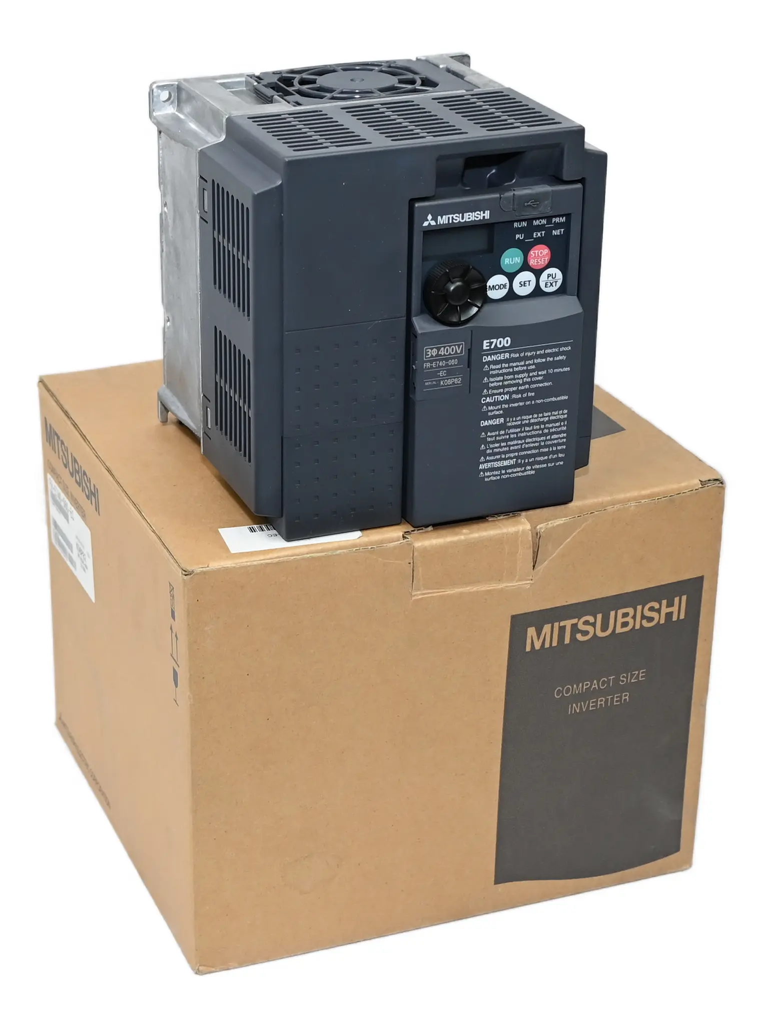 Produktfoto 1 von Mitsubishi FR-E740-060-EC Compact Size Inverter 2.2 kW New